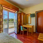 Avenida Park 3* ליסבון
