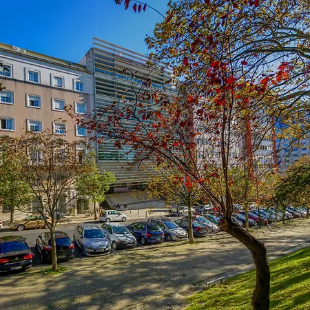 Hotel Avenida Park 3*