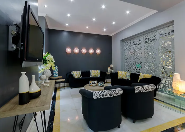 Hotel Avenida Park 3*